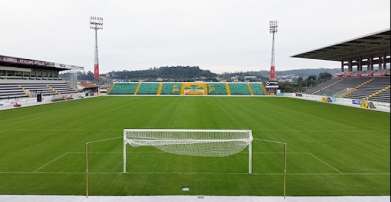 pacos-de-ferreira-x-clube-desportivo-das-aves-a-porta-fechada-image