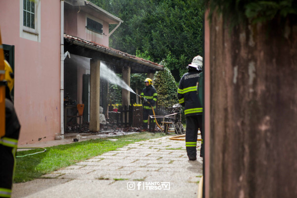 incendio-deflagrou-na-palmeira-image