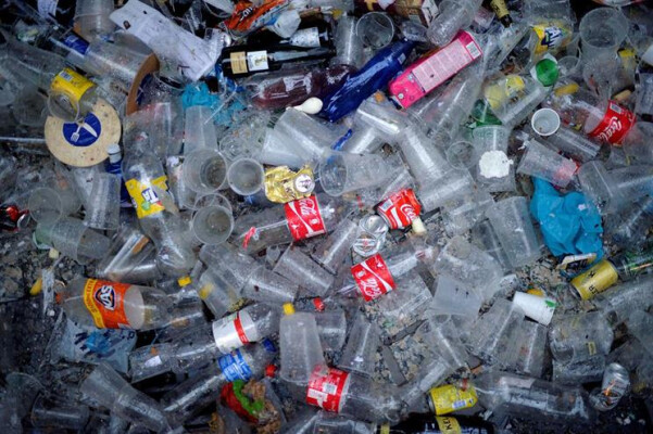 substancia-usada-no-fabrico-de-plastico-pode-causar-cancro-image